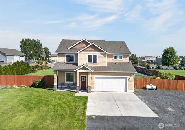Photo 3 of Single family home for sale at 10244 Rd 58 Ne, Moses Lake, WA 98837 | MLS# NWM2578807 | Listing updated on 2026-09-25