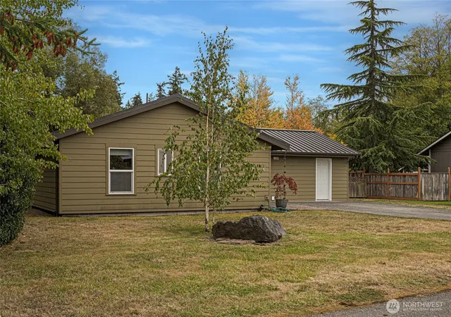 Photo 2 of Single family home for sale at 505 Rose Ln, Friday Harbor, WA 98250 | MLS# NWM2578809 | Listing updated on 2026-09-25