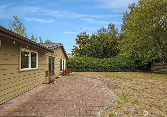 Photo 3 of Single family home for sale at 505 Rose Ln, Friday Harbor, WA 98250 | MLS# NWM2578809 | Listing updated on 2026-09-25
