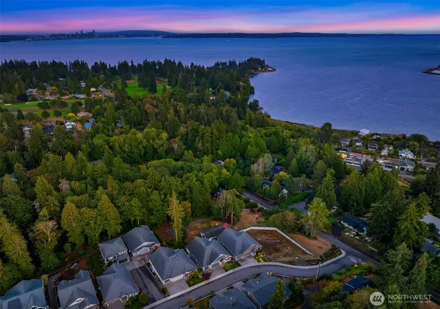 Photo 4 of Single family home for sale at 614 Landmark Ct NE, Bainbridge Island, WA 98110 | MLS# NWM2578917 | Listing updated on 2026-09-17