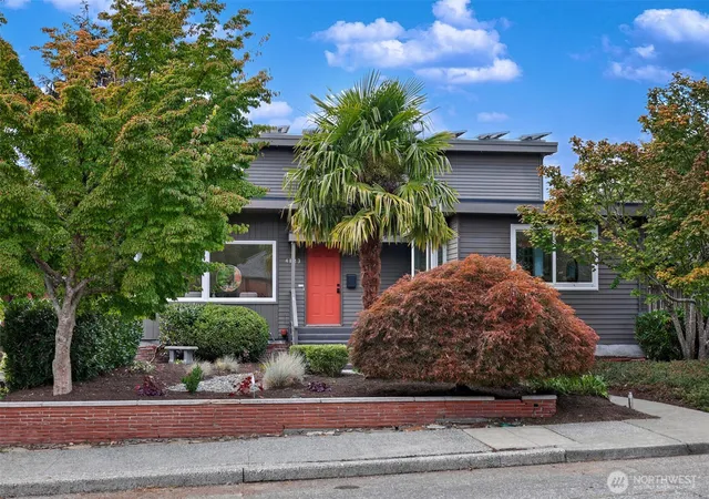 Photo 1 of Single family home for sale at 4123 55th Avenue Sw, Seattle, WA 98116 | MLS# NWM2579026 | Listing updated on 2026-10-01