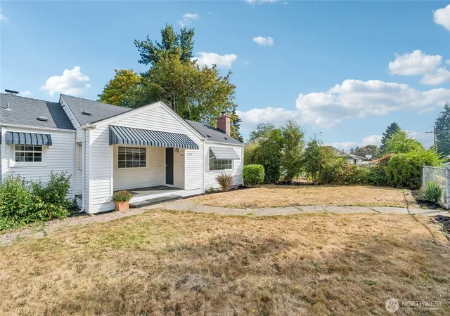 Photo 3 of Sale Pending at 1048 S 100th Street, Seattle, WA 98168 | MLS# NWM2579092 | Listing updated on 2026-09-17