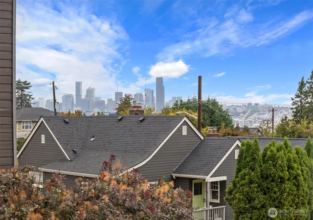 Photo 2 of Single family home for sale at 3712 37th Avenue Sw, Seattle, WA 98126 | MLS# NWM2579169 | Listing updated on 2026-10-02