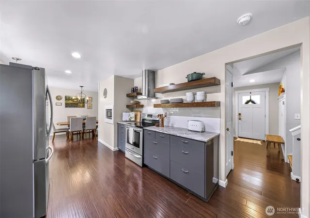 Photo 3 of Single family home for sale at 19115 104th Avenue Ne, Bothell, WA 98011 | MLS# NWM2579186 | Listing updated on 2026-09-29