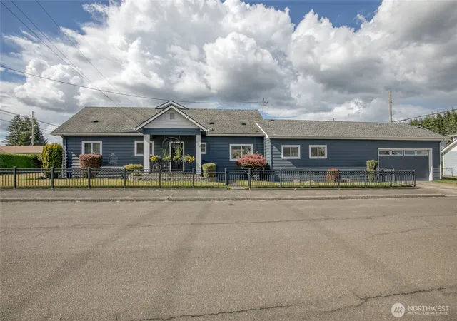 Photo 2 of Sale Pending at 218 B St, Cosmopolis, WA 98537 | MLS# NWM2579242 | Listing updated on 2026-09-24
