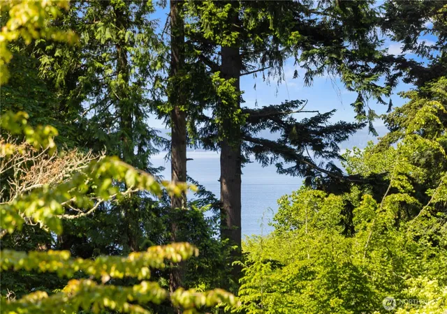 Photo 3 of Land for sale at 105 Nw Highland Dr, Shoreline, WA 98177 | MLS# NWM2579318 | Listing updated on 2026-09-25