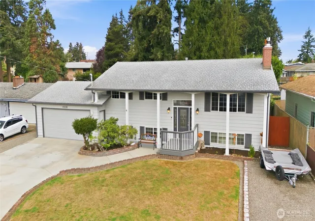 Photo 2 of Sale Pending at 4228 S 250th Street, Kent, WA 98032 | MLS# NWM2579320 | Listing updated on 2026-09-28