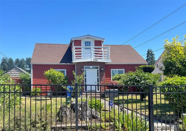 Photo 1 of Single family home for sale at 7041 S Fife St, Tacoma, WA 98409 | MLS# NWM2579349 | Listing updated on 2026-09-25