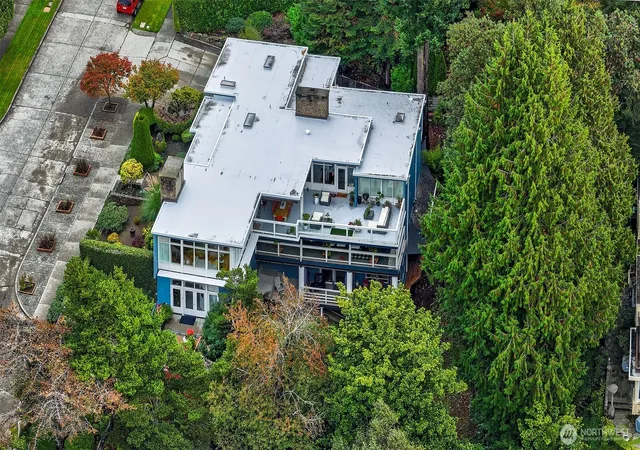 Photo 1 of Mansion for sale at 4221 W Armour St, Seattle, WA 98199 | MLS# NWM2579527 | Listing updated on 2026-09-30