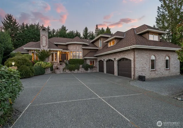 Photo 2 of Single family home for sale at 19305 4th Place Sw, Normandy Park, WA 98166 | MLS# NWM2579595 | Listing updated on 2026-09-22