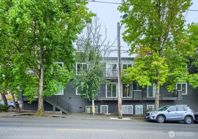 Photo 1 of Single family home for sale at 115 W Galer St #304, Seattle, WA 98119 | MLS# NWM2579705 | Listing updated on 2026-09-25