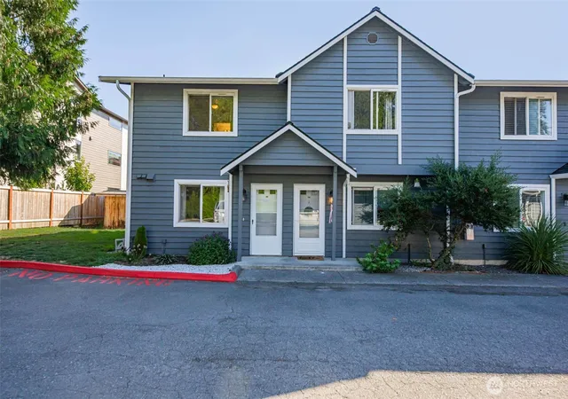 Condo for sale at 3315 133rd Street SW #109, Lynnwood, WA 98087 | MLS# NWM2579935