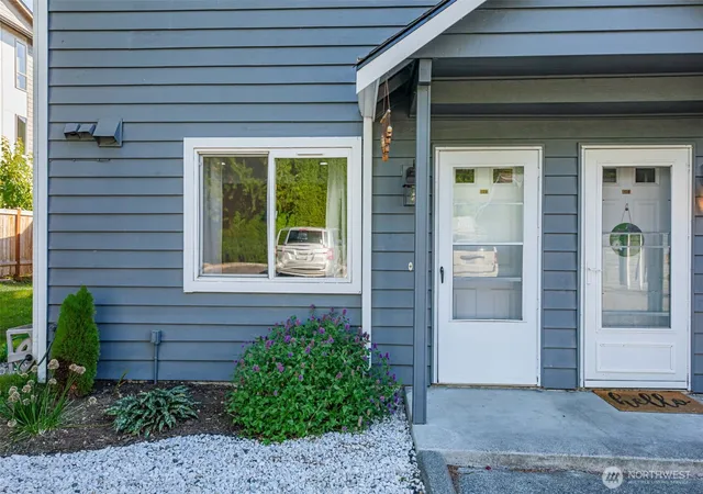Photo 3 of Condo for sale at 3315 133rd Street Sw #109, Lynnwood, WA 98087 | MLS# NWM2579935 | Listing updated on 2026-09-17