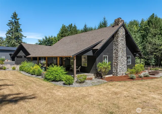 Photo 2 of Single family home for sale at 154 Devereese Rd, Chehalis, WA 98532 | MLS# NWM2581311 | Listing updated on 2026-09-22