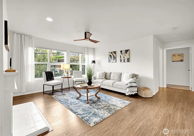 Photo 3 of Sale Pending at 500 Aloha St #305, Seattle, WA 98109 | MLS# NWM2581587 | Listing updated on 2026-09-26