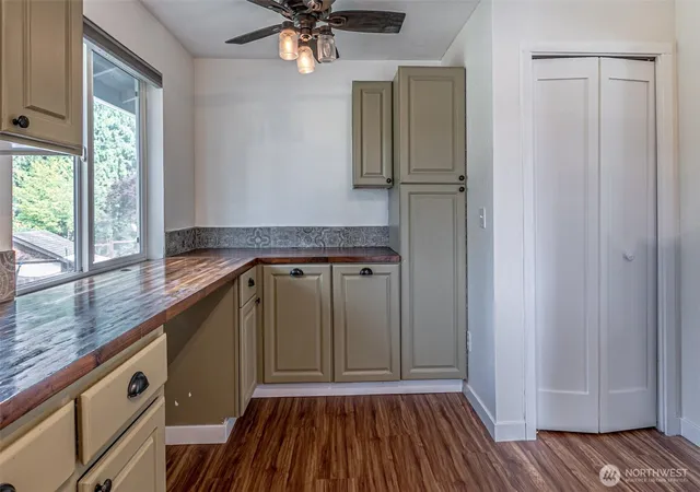 Photo 4 of Single family home for sale at 2704 180th Avenue E, Lake Tapps, WA 98391 | MLS# NWM2581809 | Listing updated on 2026-10-01