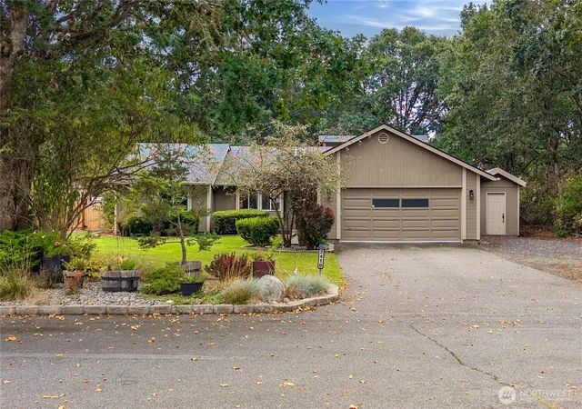 Photo 1 of Single family home for sale at 2410 Leah Ct Se, Lacey, WA 98503 | MLS# NWM2581888 | Listing updated on 2026-09-30