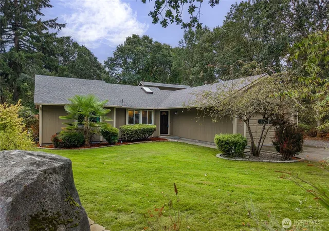Photo 2 of Single family home for sale at 2410 Leah Ct Se, Lacey, WA 98503 | MLS# NWM2581888 | Listing updated on 2026-09-30