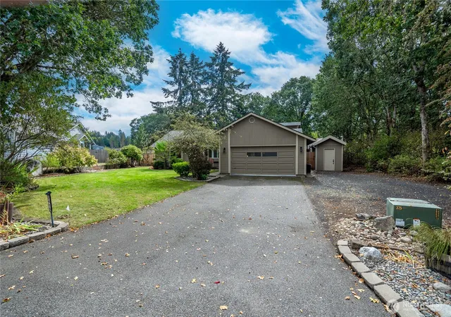 Photo 3 of Single family home for sale at 2410 Leah Ct Se, Lacey, WA 98503 | MLS# NWM2581888 | Listing updated on 2026-09-30