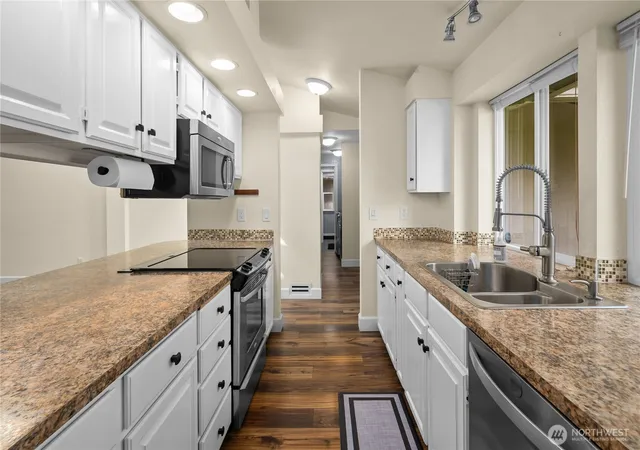 Photo 3 of Single family home for sale at 2410 Leah Ct SE, Lacey, WA 98503 | MLS# NWM2581888 | Listing updated on 2026-09-30