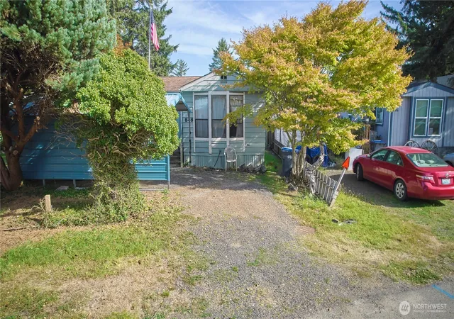 Photo 3 of Sale Pending at 848 San Antonio Ct Ne, Ocean Shores, WA 98569 | MLS# NWM2582023 | Listing updated on 2026-09-18