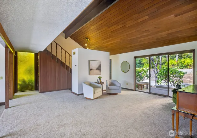 Photo 3 of Single family home for sale at 1950 Stick Point Ln, Oak Harbor, WA 98277 | MLS# NWM2582059 | Listing updated on 2026-09-29