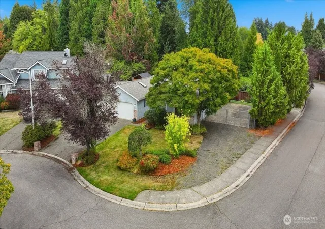 Photo 3 of Single family home for sale at 11825 Meridian Pl SE, Lake Stevens, WA 98258 | MLS# NWM2582263 | Listing updated on 2026-10-02