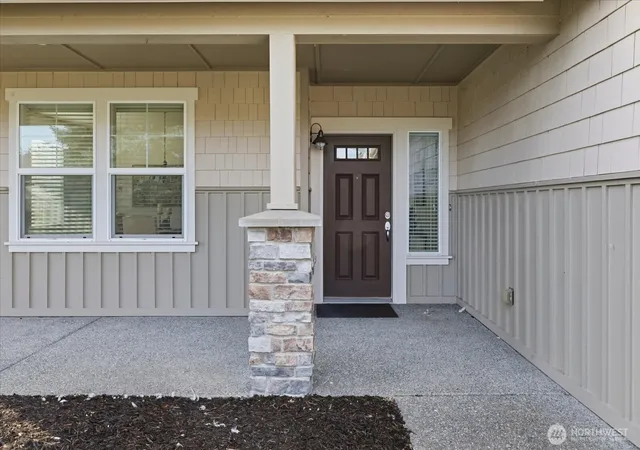 Photo 3 of Single family home for sale at 1191 Sw Xavier Dr, Oak Harbor, WA 98277 | MLS# NWM2582440 | Listing updated on 2026-09-17