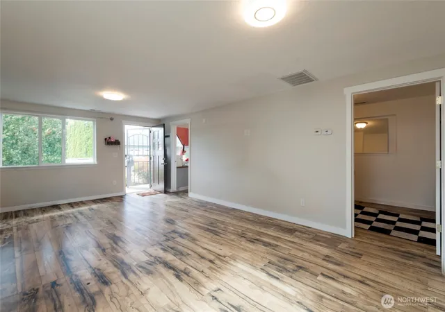 Photo 3 of Single family home for sale at 514 Richmond Ave, Centralia, WA 98531 | MLS# NWM2582493 | Listing updated on 2026-09-21