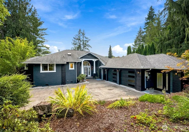 Photo 3 of Single family home for sale at 1537 Colonial Ct SW, Olympia, WA 98512 | MLS# NWM2582508 | Listing updated on 2026-09-22