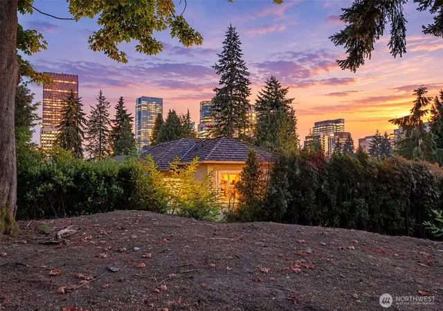 Photo 3 of Single family home for sale at 1260 108th Avenue Ne, Bellevue, WA 98004 | MLS# NWM2582734 | Listing updated on 2026-09-25