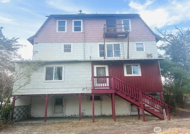Photo 2 of Single family home for sale at 12 E 4th Avenue, Odessa, WA 99159 | MLS# NWM2582775 | Listing updated on 2026-09-30