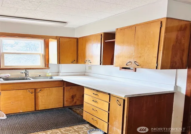 Photo 4 of Single family home for sale at 12 E 4th Avenue, Odessa, WA 99159 | MLS# NWM2582775 | Listing updated on 2026-09-30