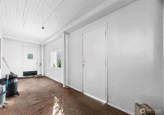 Photo 2 of Sale Pending at 614 11th Avenue Se, Olympia, WA 98501 | MLS# NWM2582941 | Listing updated on 2026-09-23