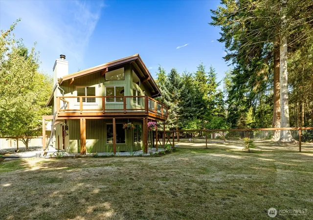 Photo 1 of Single family home for sale at 813 Hazzle Ct, Coupeville, WA 98239 | MLS# NWM2583044 | Listing updated on 2026-09-29