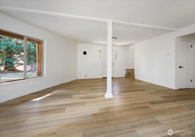 Photo 3 of Single family home for sale at 813 Hazzle Ct, Coupeville, WA 98239 | MLS# NWM2583044 | Listing updated on 2026-09-29
