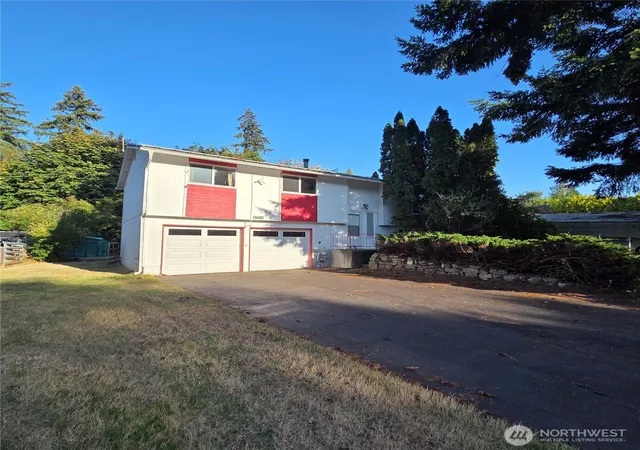 Photo 2 of Sale Pending at 3710 Apollo St Se, Lacey, WA 98503 | MLS# NWM2583155 | Listing updated on 2026-09-25