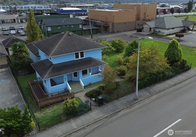 Photo 1 of Single family home for sale at 305 W 1st Street, Aberdeen, WA 98520 | MLS# NWM2583230 | Listing updated on 2026-09-25
