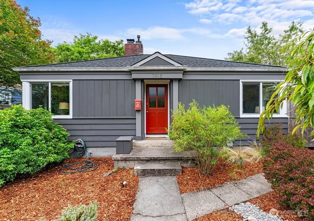 Photo 1 of Sale Pending at 7915 34th Avenue Sw, Seattle, WA 98126 | MLS# NWM2583300 | Listing updated on 2026-09-23