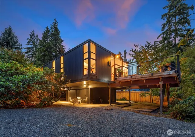 Photo 3 of Single family home for sale at 220 130th Avenue Se, Bellevue, WA 98005 | MLS# NWM2583314 | Listing updated on 2026-10-01
