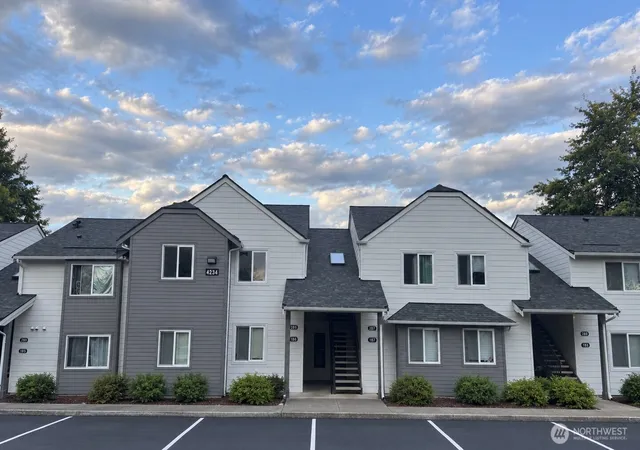 Photo 1 of Condo for sale at 4234 Wintergreen Cir #286, Bellingham, WA 98226 | MLS# NWM2583319 | Listing updated on 2026-09-22