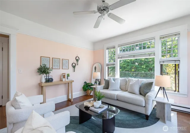Photo 2 of Condo for sale at 904 E Miller St #4, Seattle, WA 98102 | MLS# NWM2583359 | Listing updated on 2026-09-24