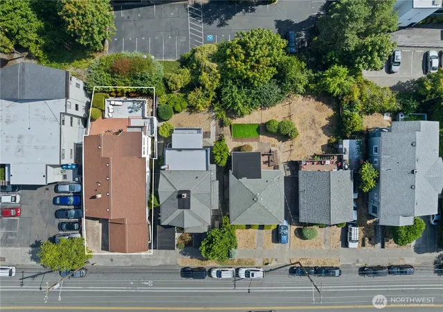 Photo 3 of House for sale at 1732 Dexter Ave N, Seattle, WA 98109 | MLS# NWM2583380 | Listing updated on 2026-09-17