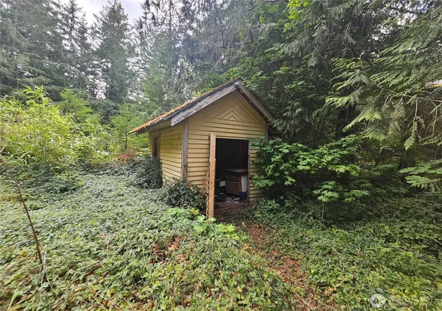 Photo 3 of Single family home for sale at 960 Duckabush Rd, Brinnon, WA 98320 | MLS# NWM2583484 | Listing updated on 2026-09-19