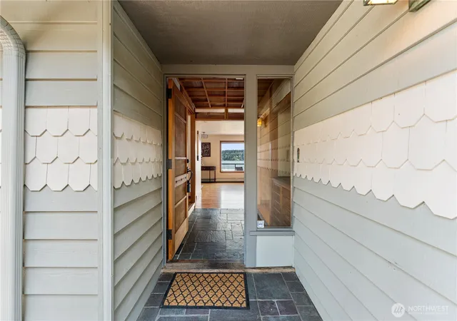 Photo 3 of Sale Pending at 3920 NE 157th Place, Lake Forest Park, WA 98155 | MLS# NWM2583544 | Listing updated on 2026-09-28