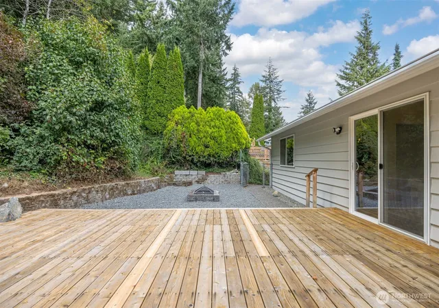 Photo 3 of Single family home for sale at 1469 Greenville Dr, Bellingham, WA 98226 | MLS# NWM2583546 | Listing updated on 2026-09-25