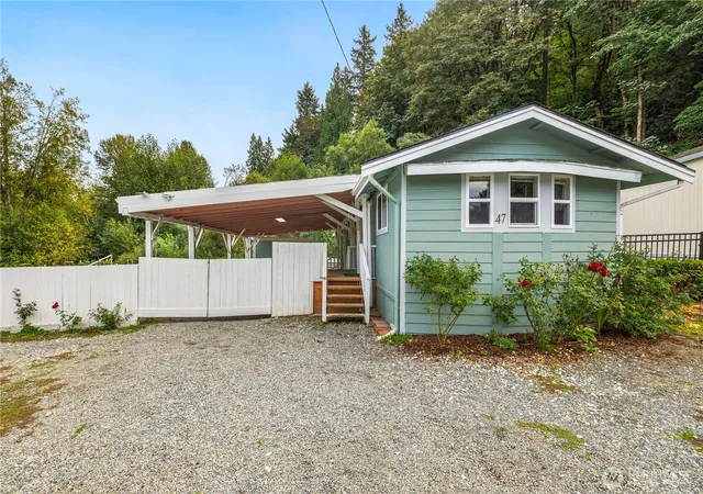 Photo 1 of Manufactured home for sale at 16405 Se Maple Valley Hwy #47, Renton, WA 98058 | MLS# NWM2583562 | Listing updated on 2026-09-21