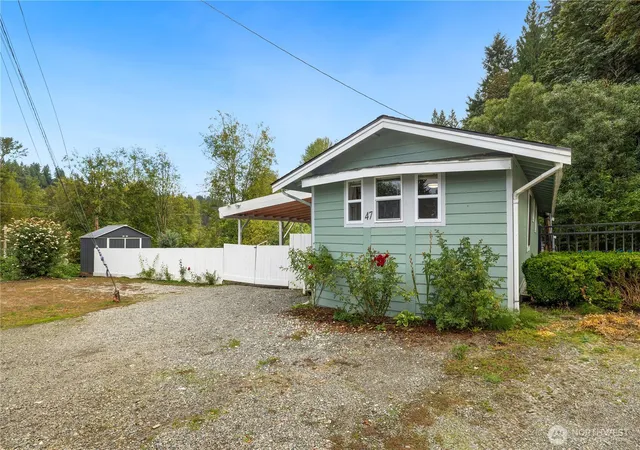 Photo 2 of Manufactured home for sale at 16405 Se Maple Valley Hwy #47, Renton, WA 98058 | MLS# NWM2583562 | Listing updated on 2026-09-21