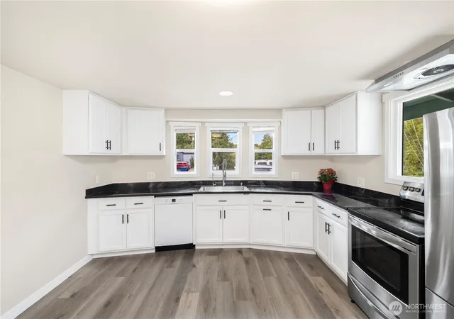 Photo 3 of Manufactured home for sale at 16405 SE Maple Valley Hwy #47, Renton, WA 98058 | MLS# NWM2583562 | Listing updated on 2026-09-21