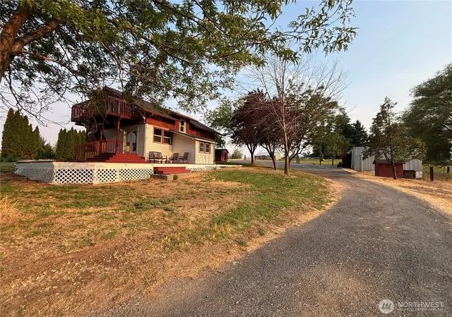 Single family home for sale at 1701 Reservoir Loop Rd, Selah, WA 98942 | MLS# NWM2583660